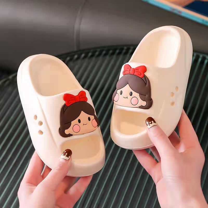 Chinelo Nuvem Infantil Bathroom