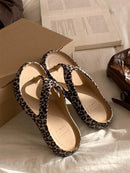 chinelo Nuvem Oncinha