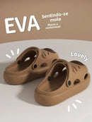 Chinelo Nuvem Capybara