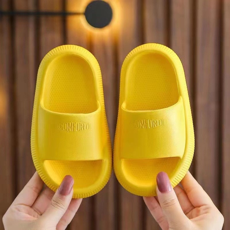 Chinelo Nuvem Infantil