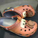 Chinelo Crocs Mat Cars