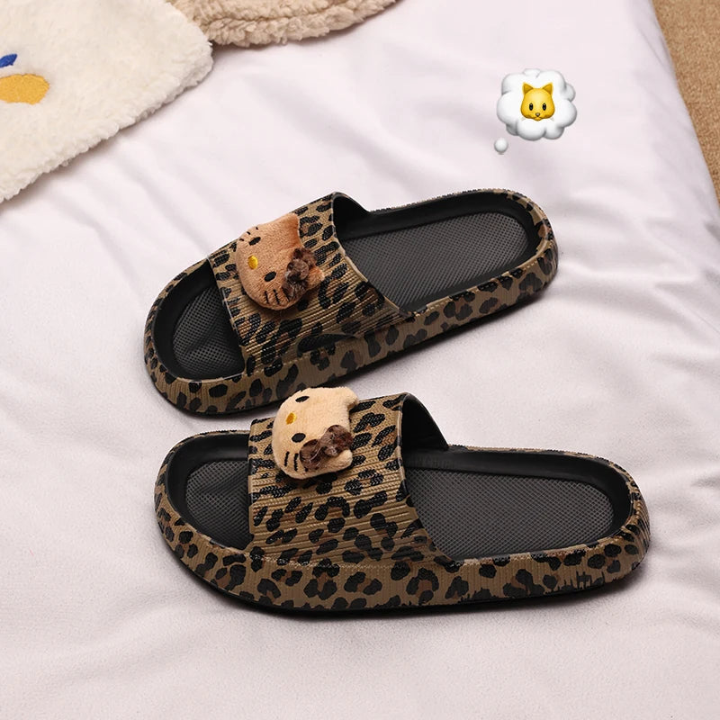 Chinelo Nuvem Oncinha