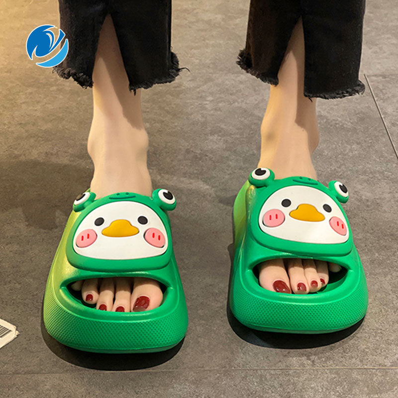 Chinelo Nuvem Cartoon Frog