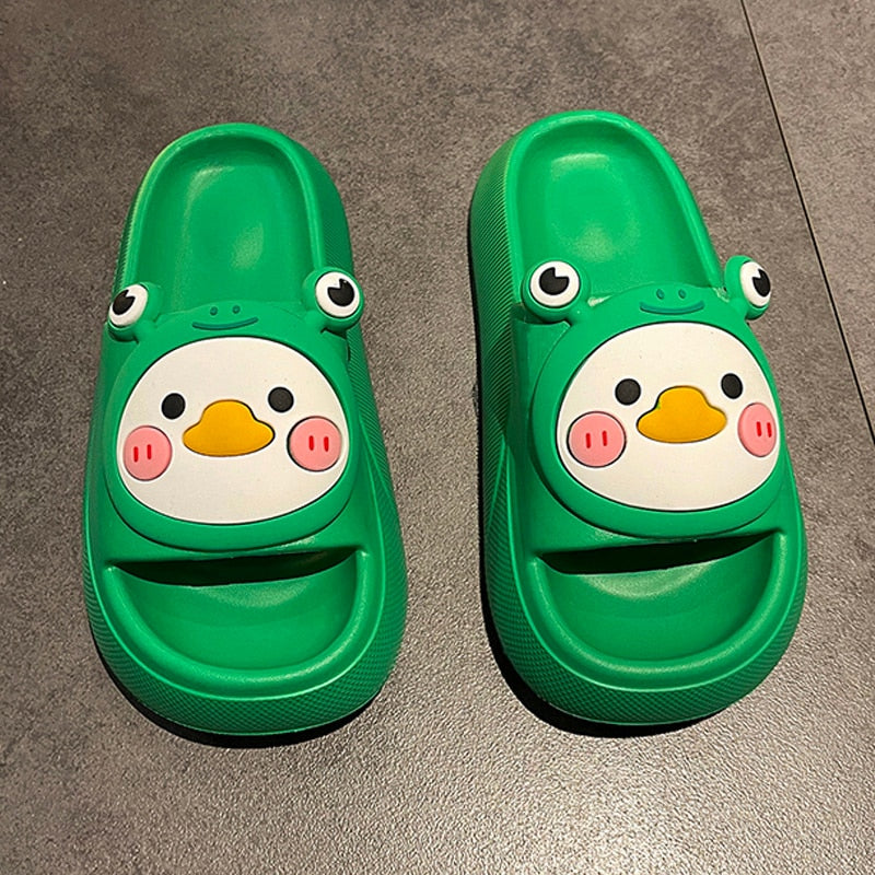 Chinelo Nuvem Cartoon Frog