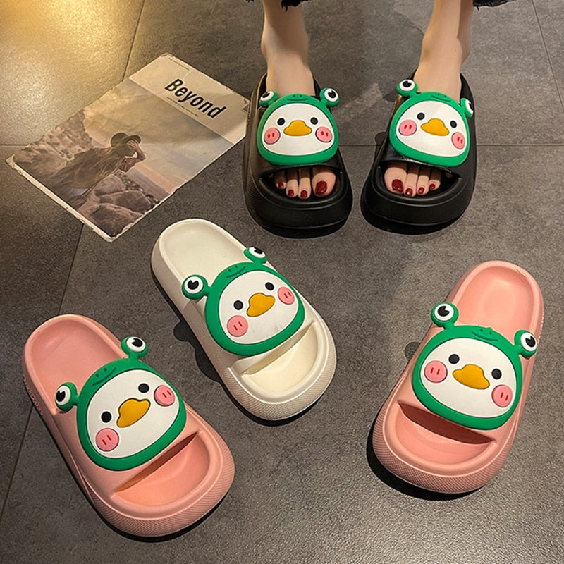 Chinelo Nuvem Cartoon Frog